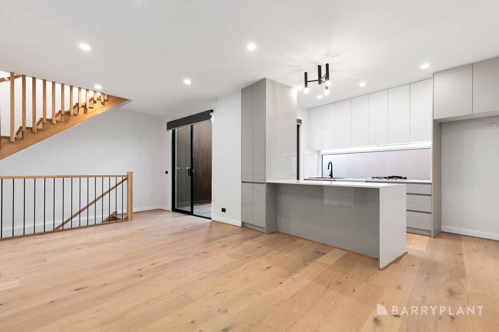 2/13 Montgomery Place, Bulleen, VIC 3105, Bulleen - Thumbnail 2