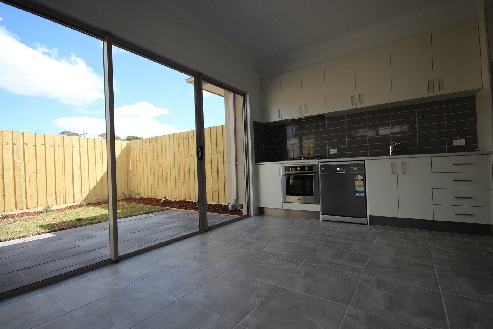 2/13 Ontario Avenue, Corio, VIC 3214, Corio - Thumbnail 3