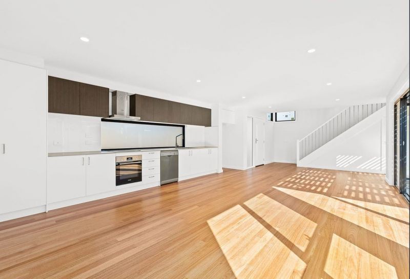 2/13 Southern Rd, Mentone, VIC 3194 - Thumbnail 2 - 27/05/2026