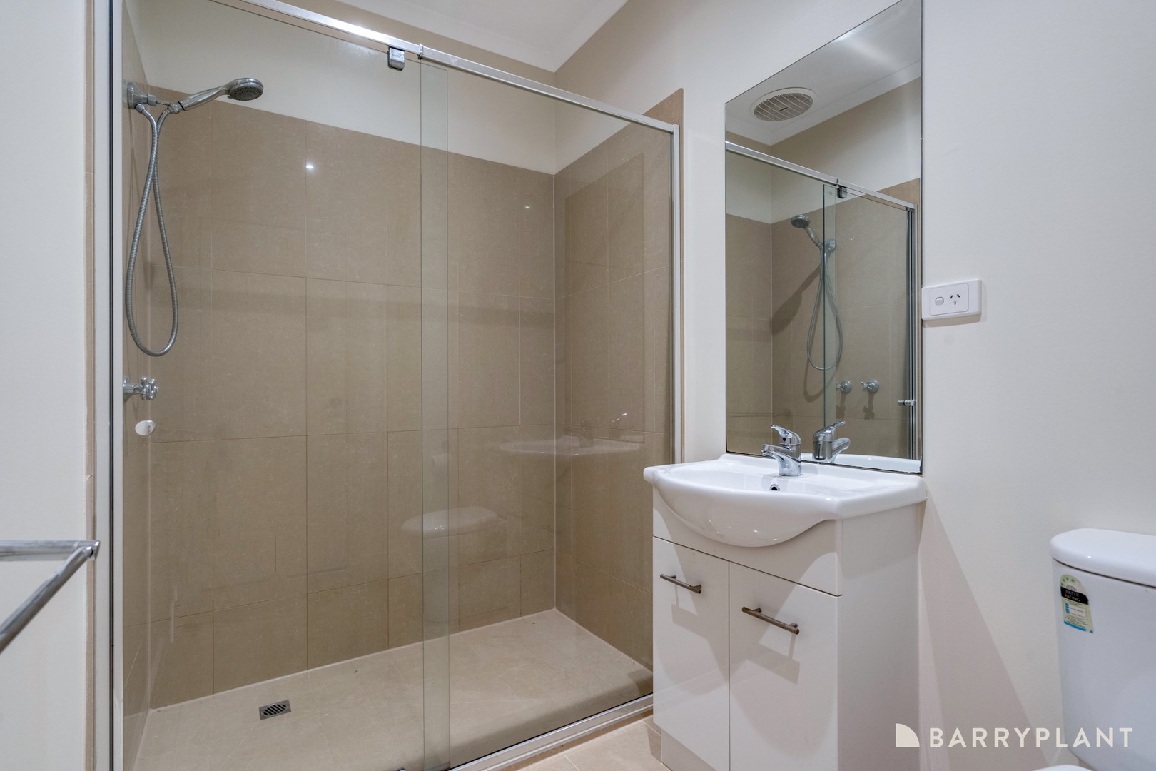 2/13 Suffolk Street, Reservoir, VIC 3073, Reservoir - Thumbnail 5