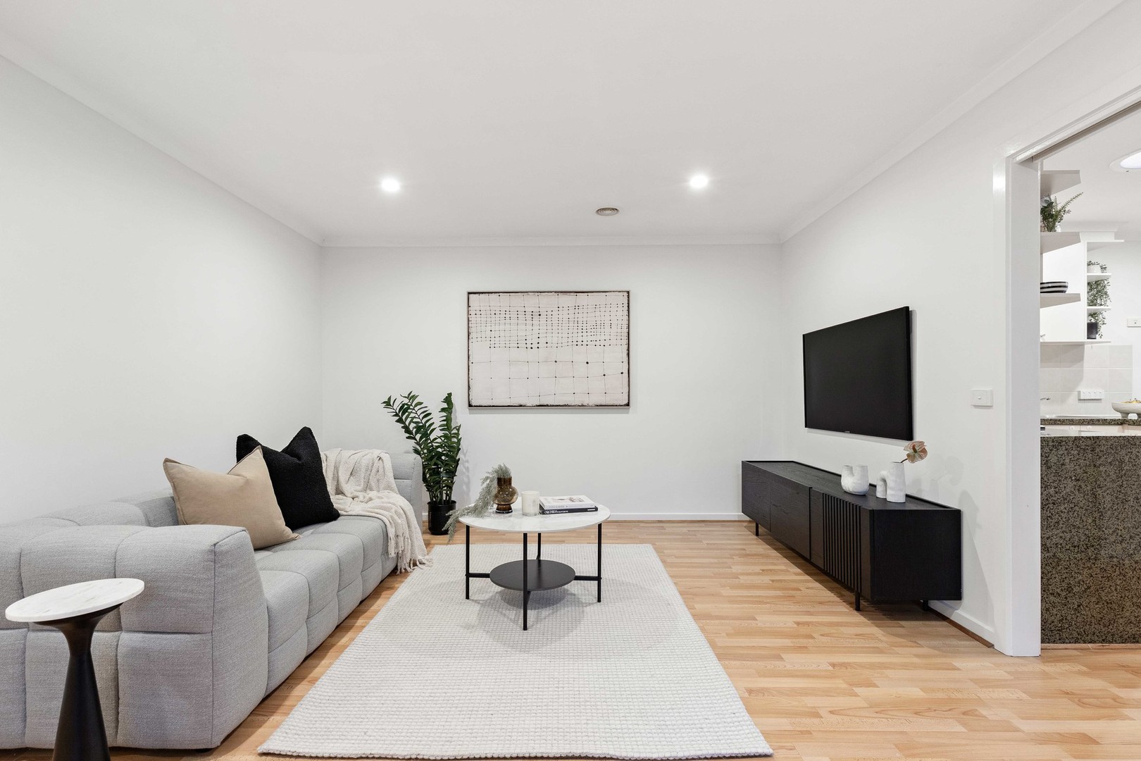 2/13 Timele Drive, Hillside, VIC 3037, Hillside - Thumbnail 2