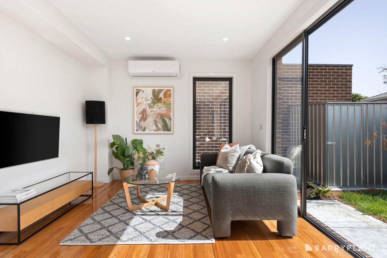 2/13 Wilson Street, Braybrook, VIC 3019, Braybrook - Thumbnail 2