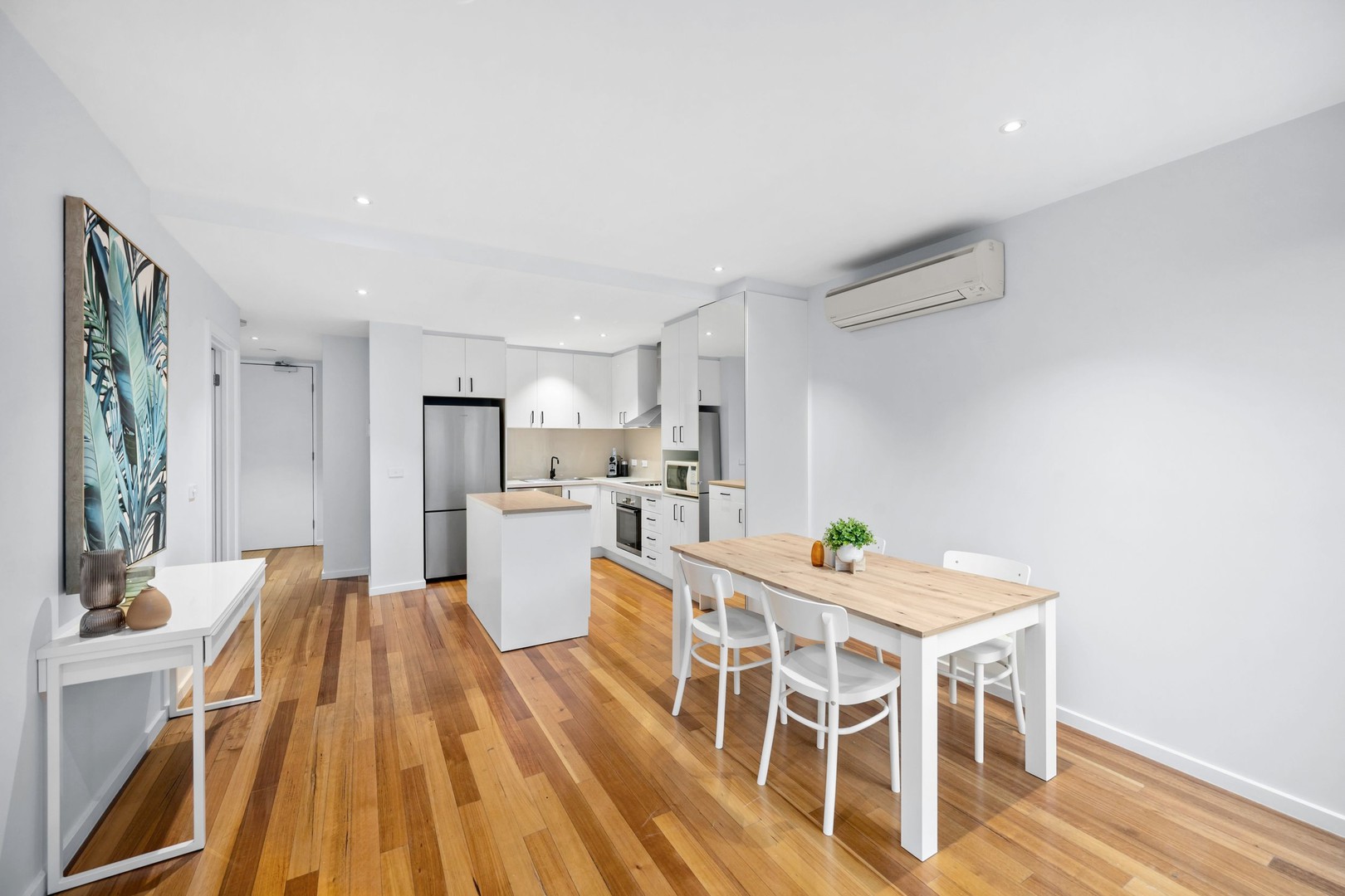 2/13 Winifred Street, Essendon, VIC 3040, Essendon - Thumbnail 3