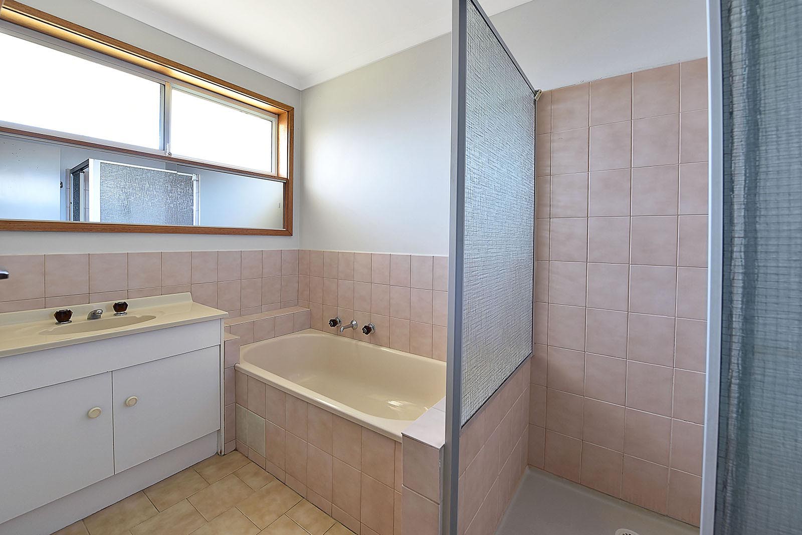 2/130 Deakin Street, Essendon, VIC 3040, Essendon - Thumbnail 5