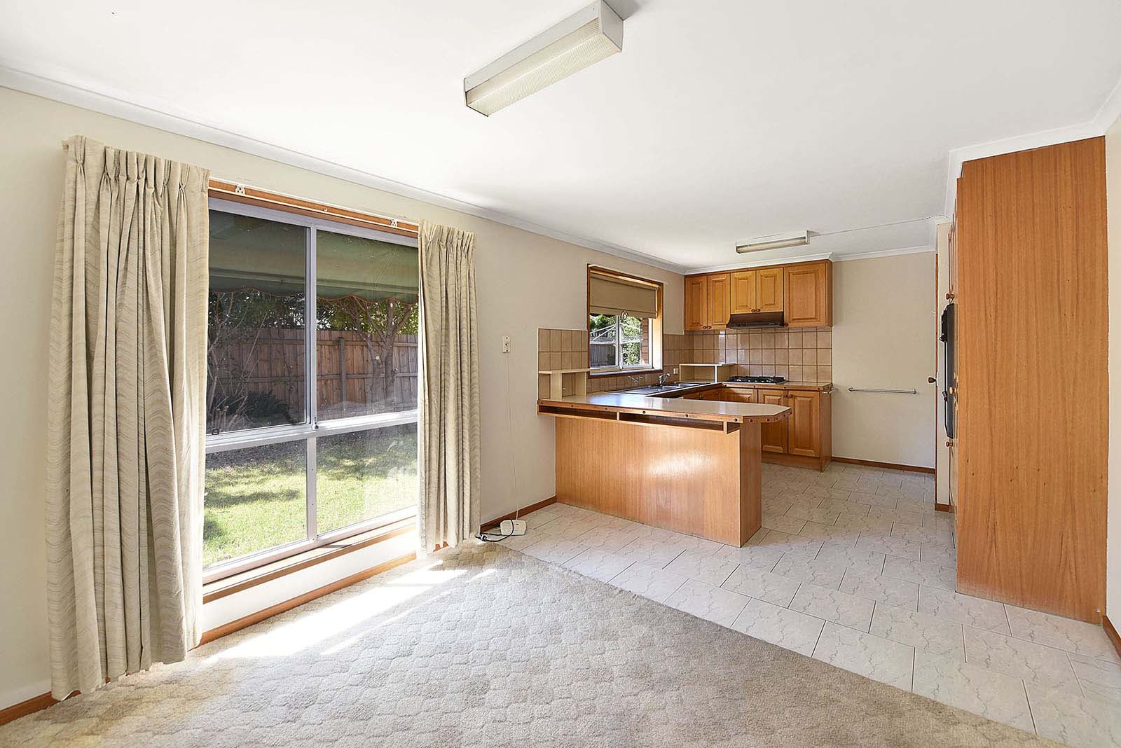 2/130 Deakin Street, Essendon, VIC 3040, Essendon - Thumbnail 3