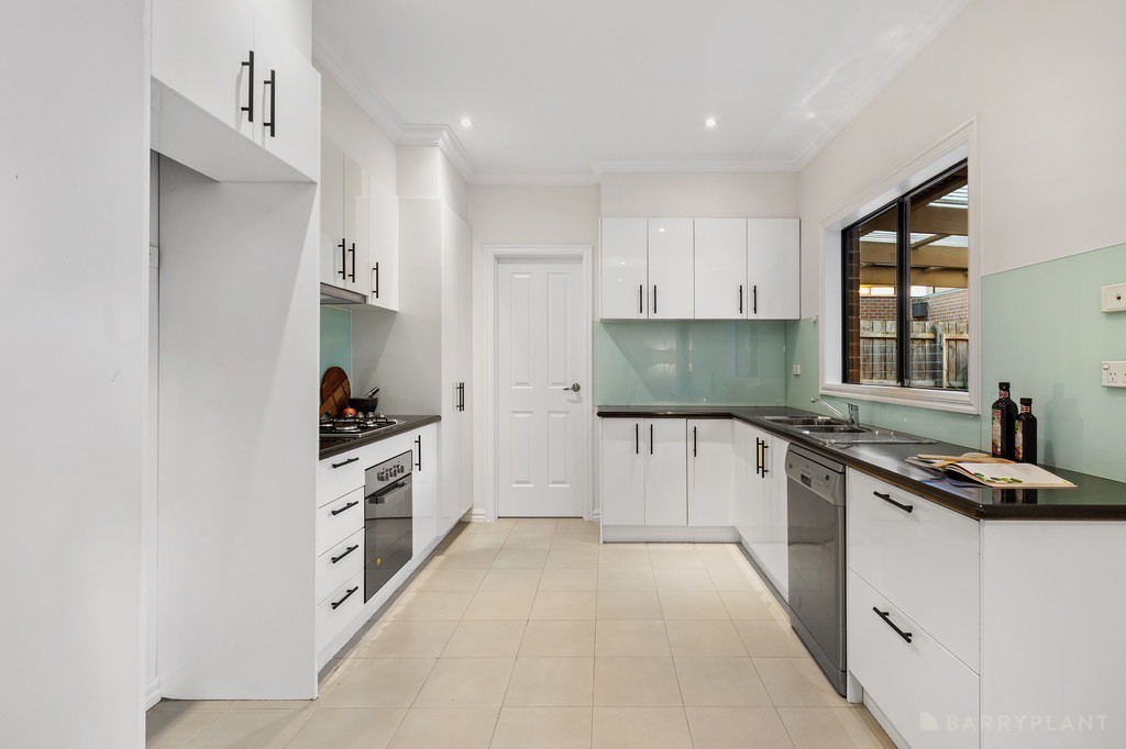 2/130 Kennington Park Drive, Endeavour Hills, VIC 3802, Endeavour Hills - Thumbnail 4