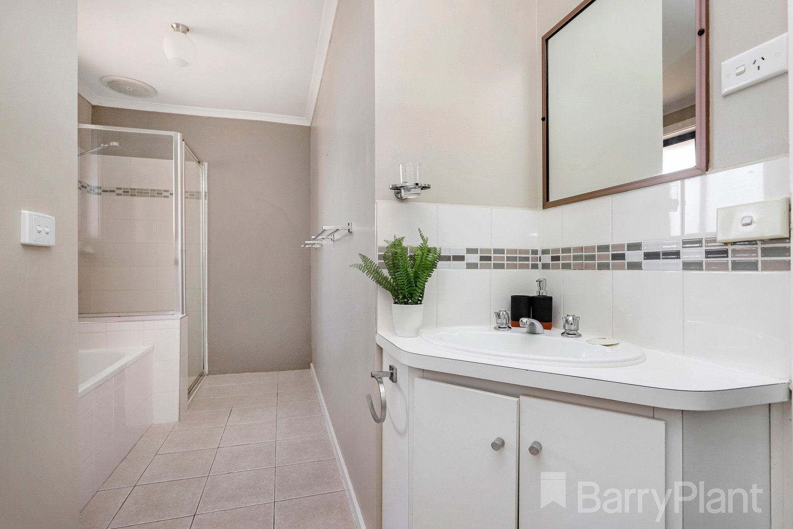 2/131-133 Mickleham Road, Tullamarine, VIC 3043, Tullamarine - Thumbnail 8