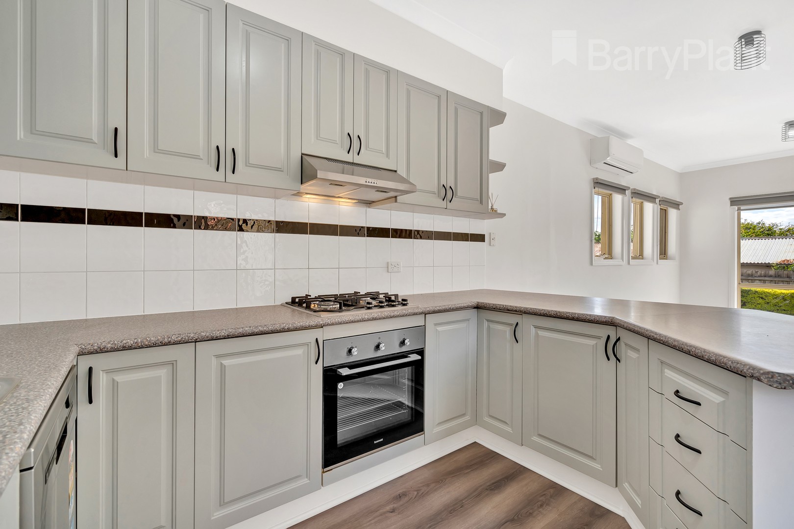 2/132 St Vigeons Road, Reservoir, VIC 3073, Reservoir - Thumbnail 4
