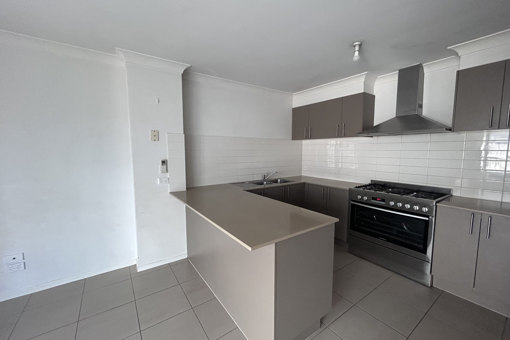 2/133 Broadway, Reservoir, VIC 3073, Reservoir - Thumbnail 6