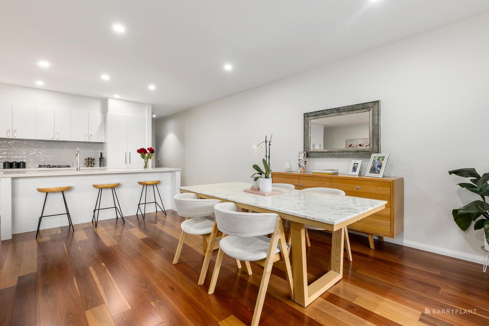 2/135 Beverley Street, Doncaster East, VIC 3109, Doncaster East - Thumbnail 3