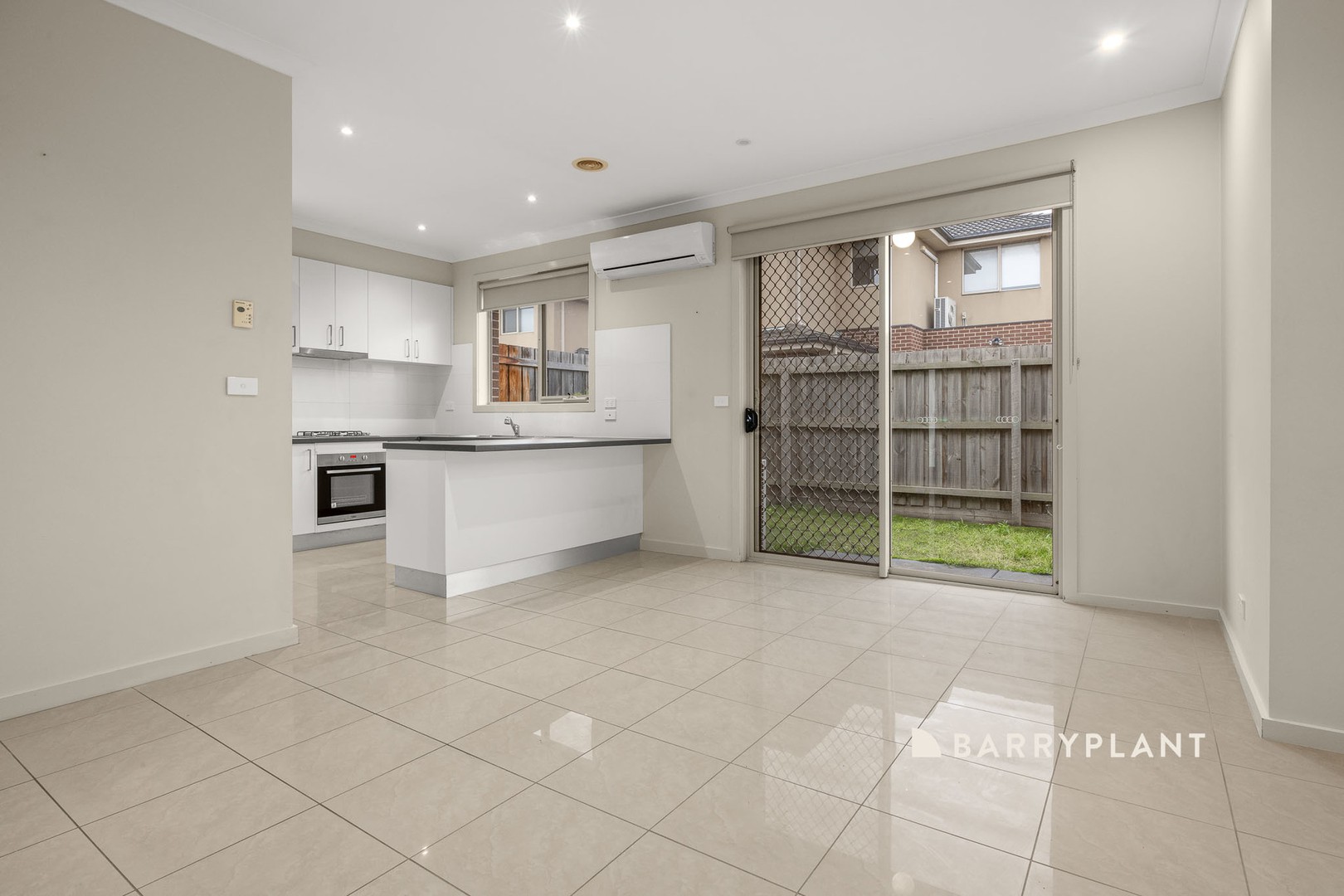 2/138 Fleetwood Drive, Narre Warren, VIC 3805, Narre Warren - Thumbnail 4