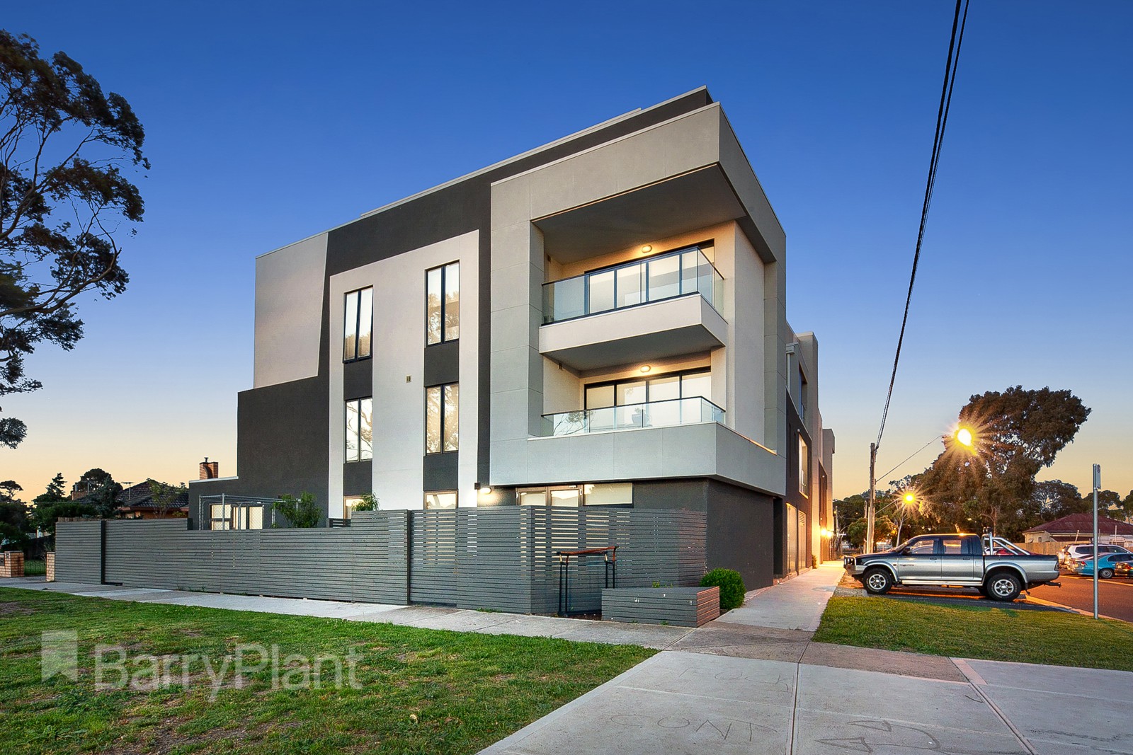 2/14 Albert Crescent, St Albans, VIC 3021, St Albans - Thumbnail 2