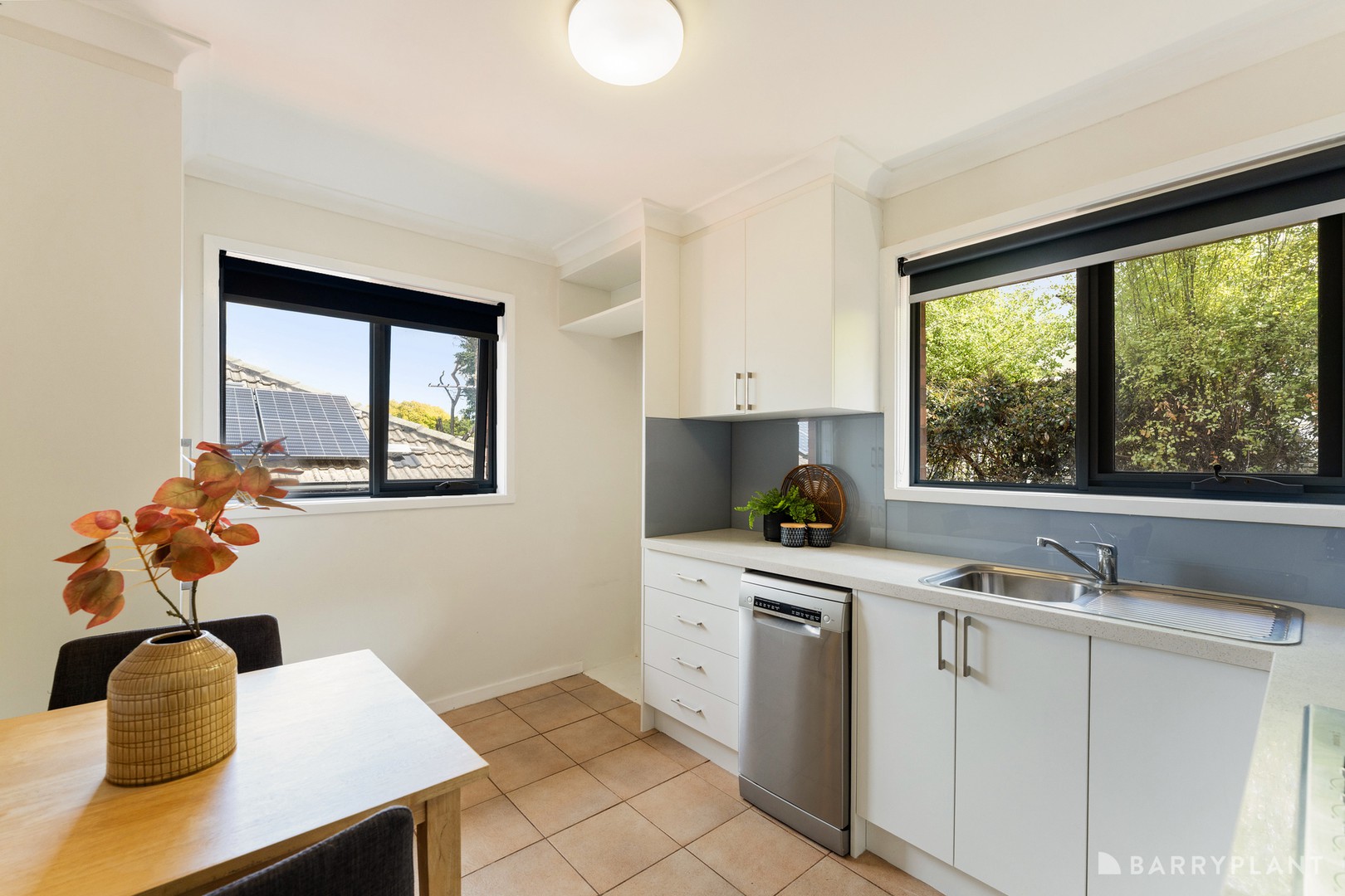 2/14 Bessazile Avenue, Forest Hill, VIC 3131, Forest Hill - Thumbnail 3