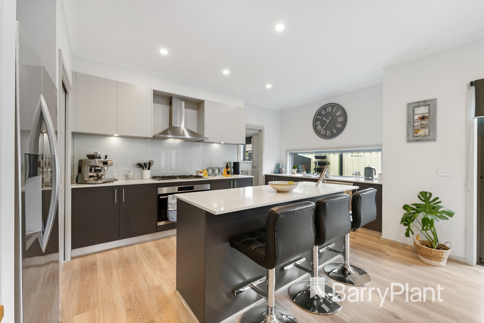 2/14 Brimpton Grove, Wyndham Vale, VIC 3024, Wyndham Vale - Thumbnail 3