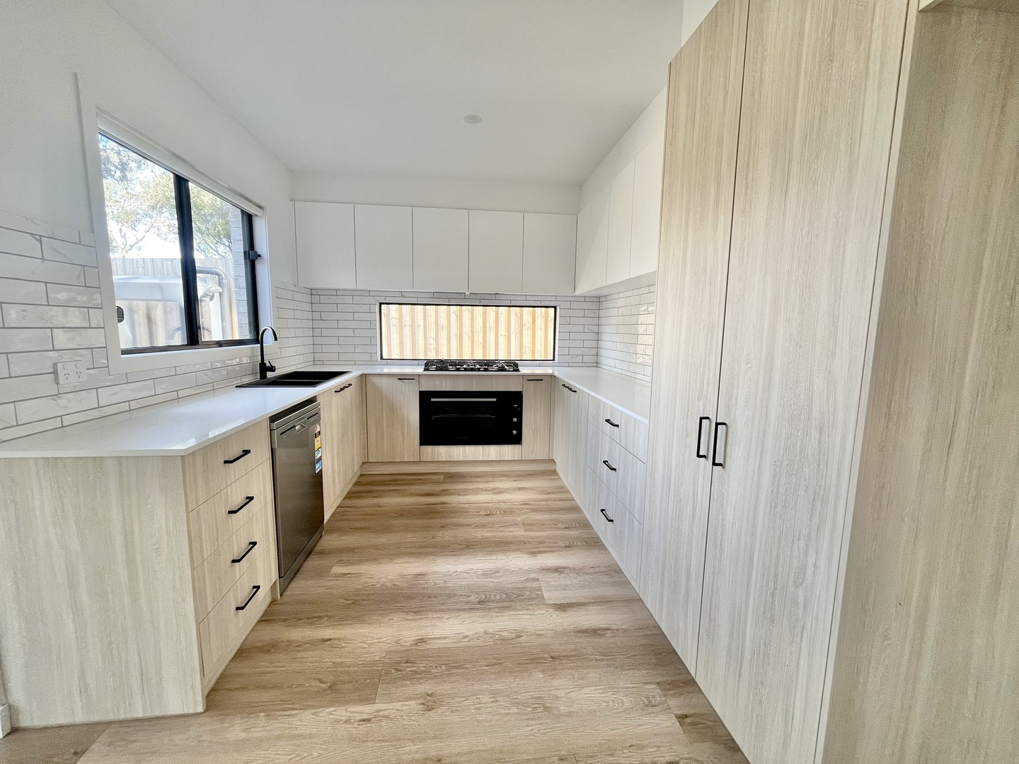 2/14 Cheryl Crescent, Belmont, VIC 3216, Belmont - Thumbnail 3
