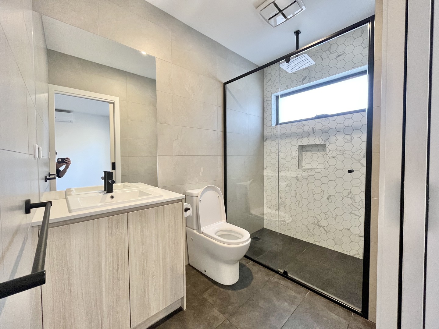 2/14 Cheryl Crescent, Belmont, VIC 3216, Belmont - Thumbnail 6