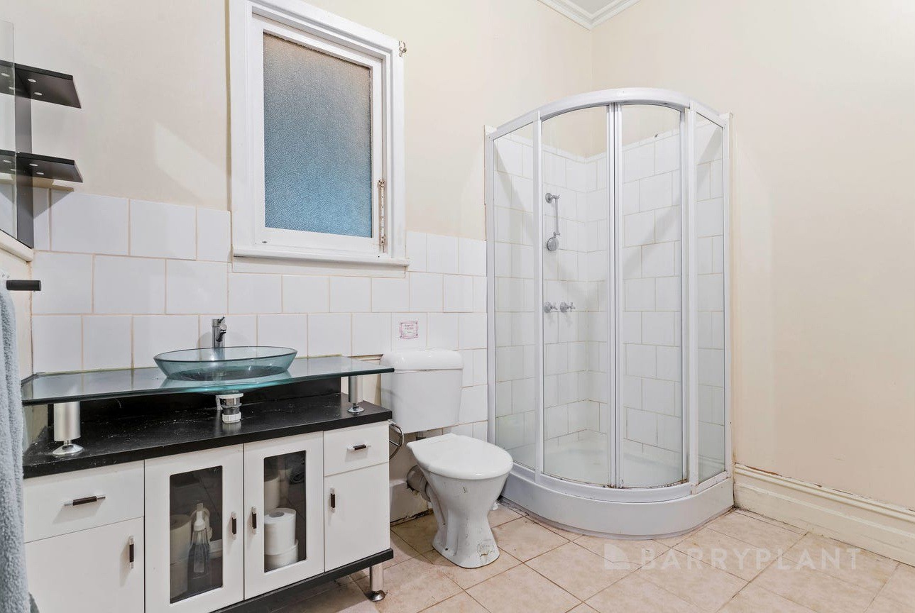 2/14 Clarendon Street, Soldiers Hill, VIC 3350, Soldiers Hill - Thumbnail 2