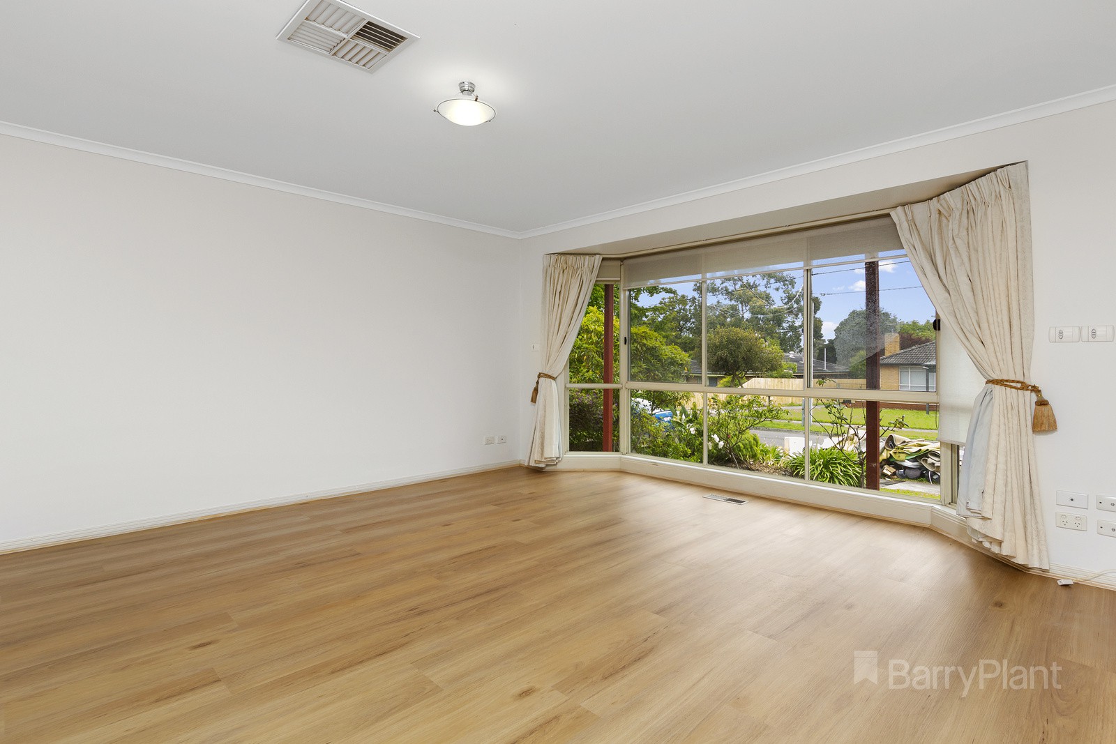 2/14 Edward Street, Bayswater, VIC 3153, Bayswater - Thumbnail 2