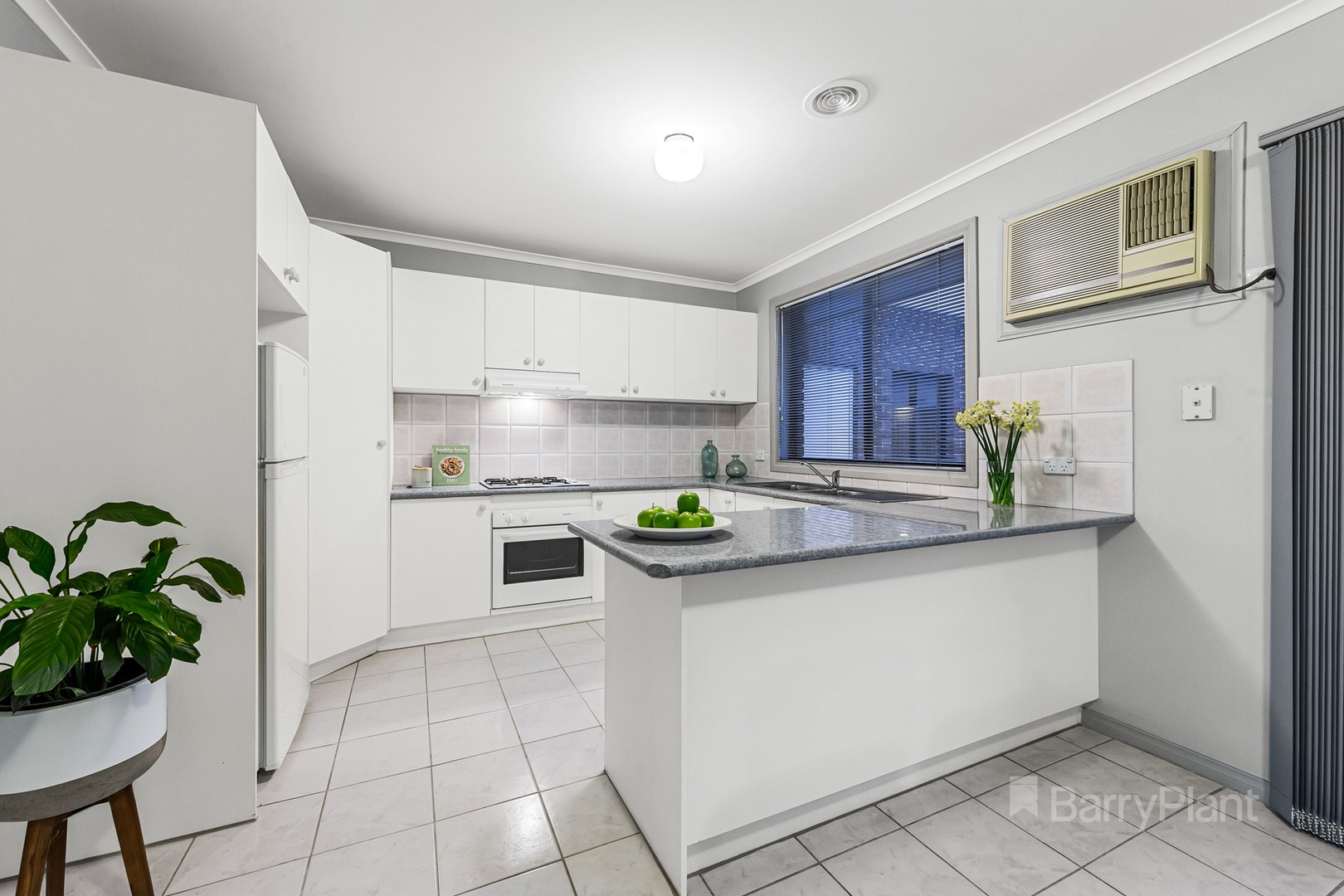 2/14 George Street, St Albans, VIC 3021, St Albans - Thumbnail 4