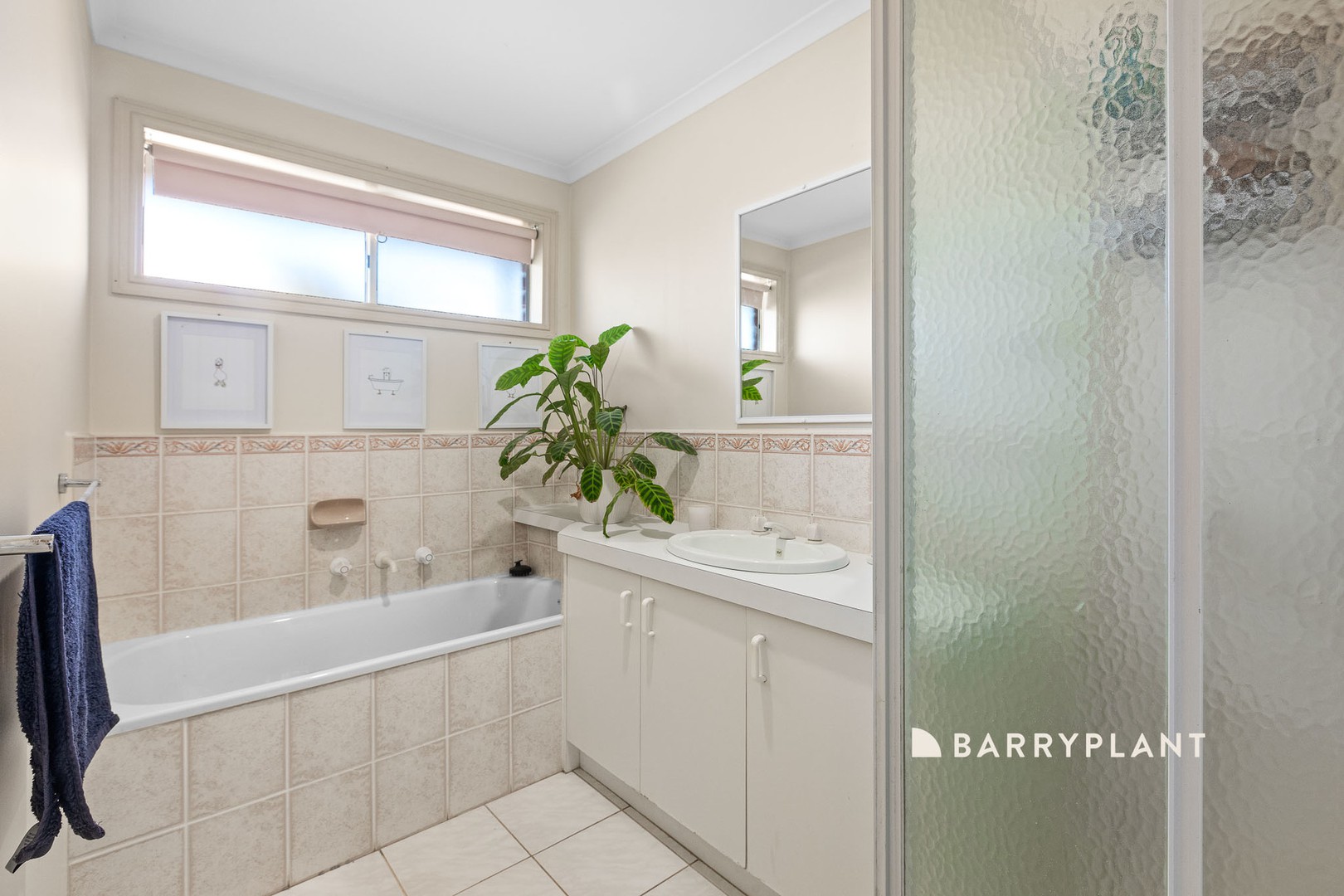 2/14 Henty Street, Pakenham, VIC 3810, Pakenham - Thumbnail 5