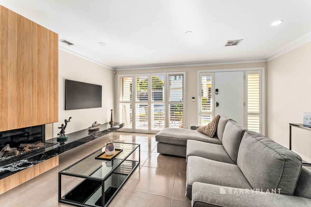 2/14 Lincoln Drive, Bulleen, VIC 3105, Bulleen - Thumbnail 2
