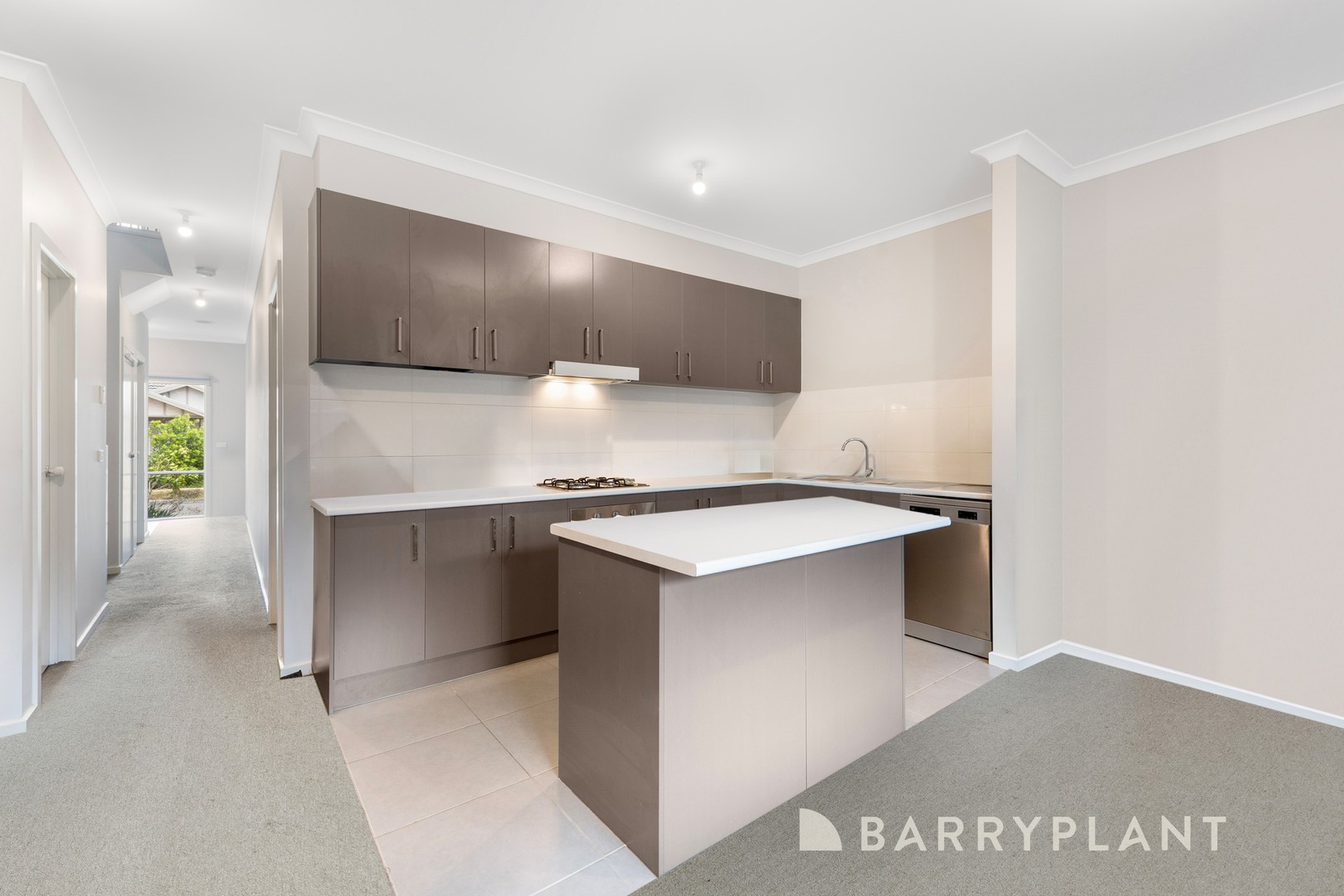 2/14 Marble Drive, Cobblebank, VIC 3338, Cobblebank - Thumbnail 2