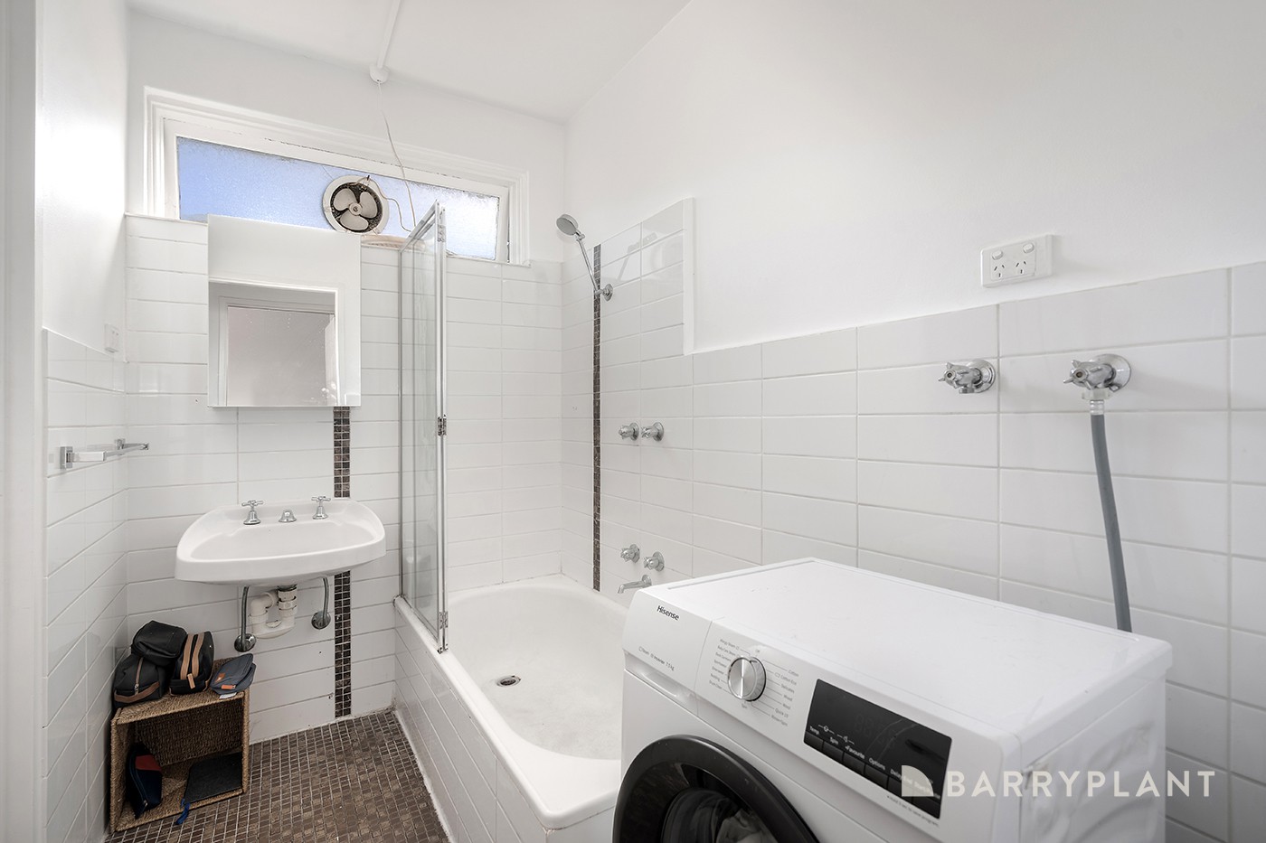2/14 Normanby Avenue, Thornbury, VIC 3071, Thornbury - Thumbnail 3