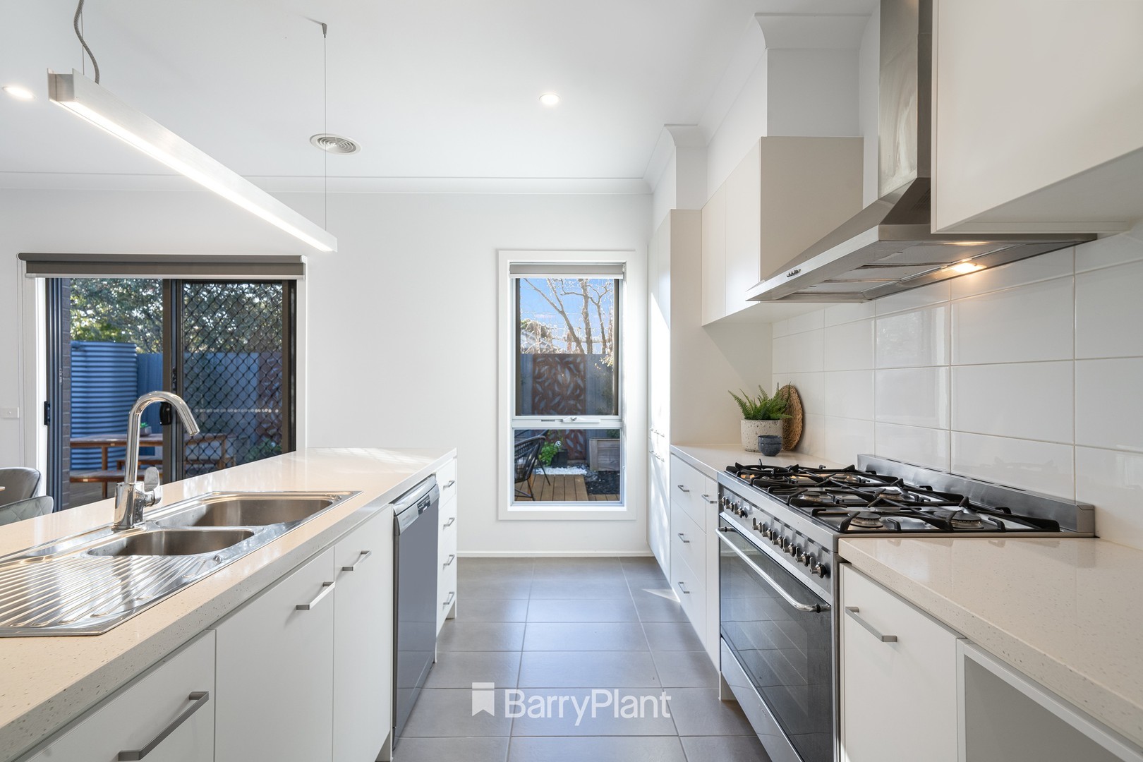 2/14 Roslyn RoadBelmont, VIC 3216, Belmont - Thumbnail 4