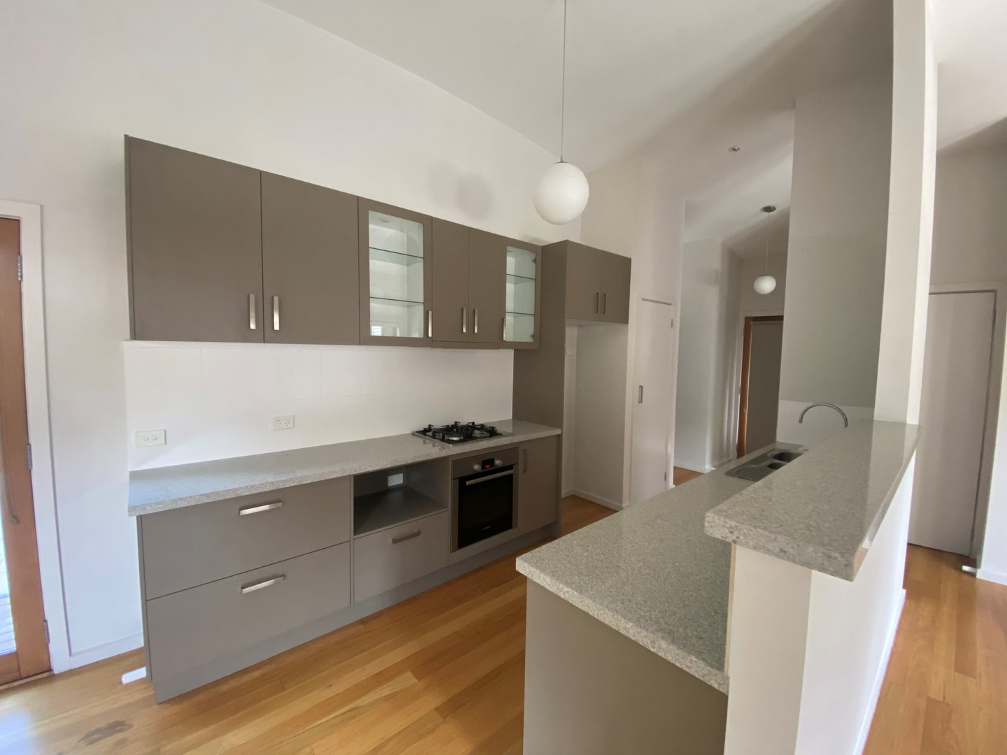 2/14 Swinburne Street, Rippleside, VIC 3215, Rippleside - Thumbnail 2