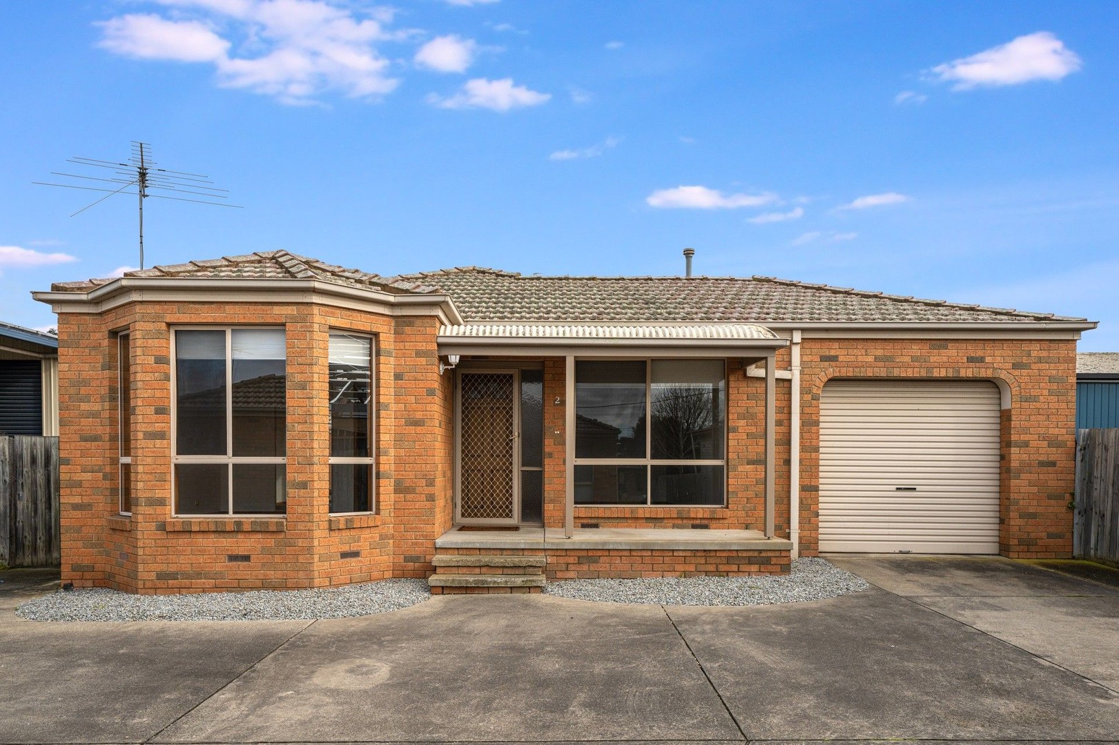 2/14 Synnott St, Hamlyn Heights, VIC 3215 - Thumbnail 2 - 08/10/2024