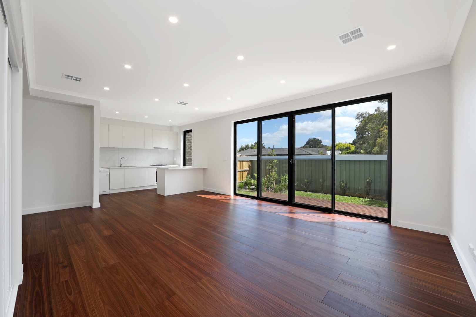 2/14 Willow Avenue, Rowville, VIC 3178, Rowville - Thumbnail 4