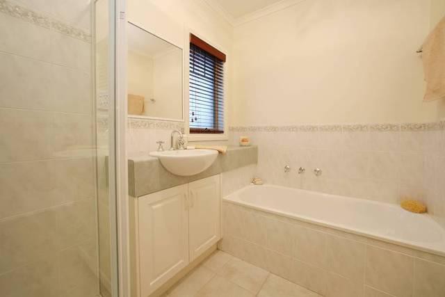 2/14 Yvette Drive, Rowville, VIC 3178, Rowville - Thumbnail 7