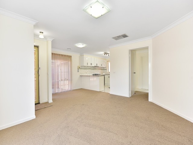2/140 Lebanon  Street, Strathmore, VIC 3041, Strathmore - Thumbnail 6