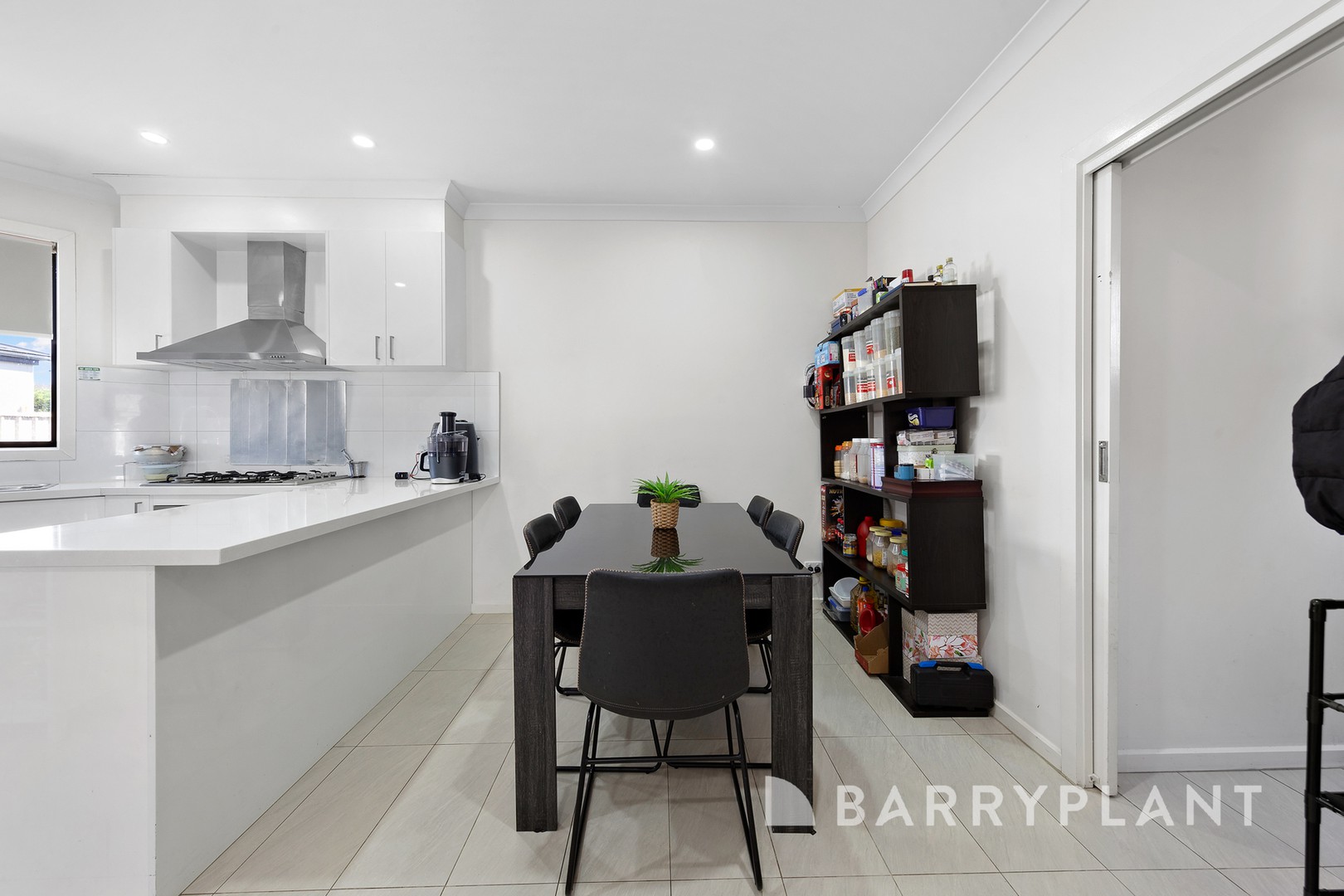 2/142 Biggs Street, St Albans, VIC 3021, St Albans - Thumbnail 3