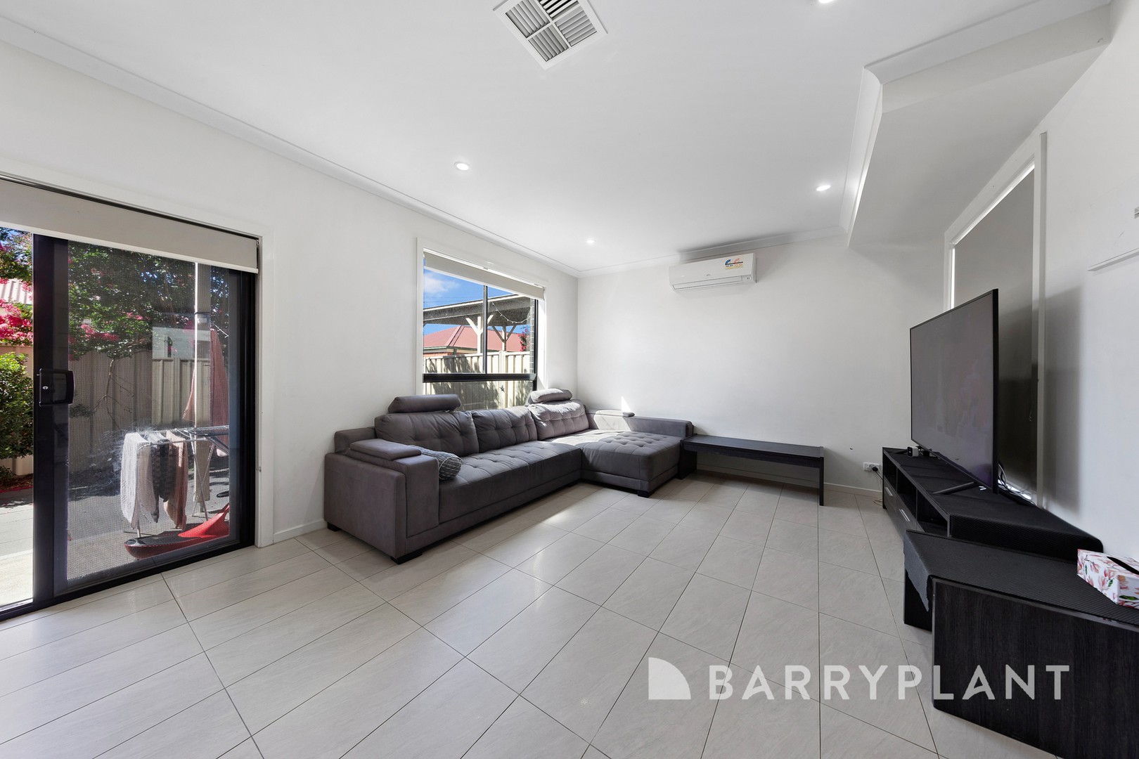 2/142 Biggs Street, St Albans, VIC 3021, St Albans - Thumbnail 4
