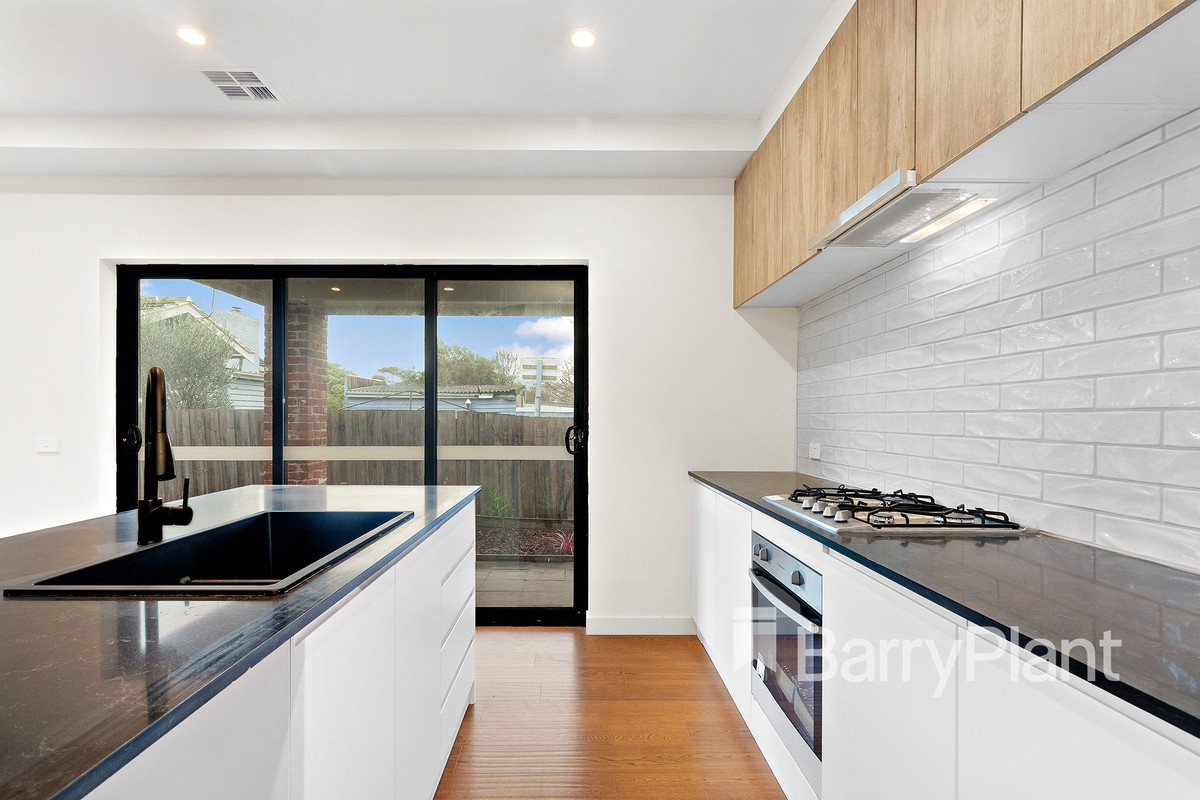 2/143 Jetty Road, Rosebud, VIC 3939, Rosebud - Thumbnail 2