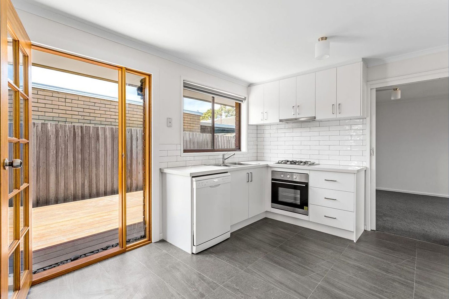 2/144 Churchill Avenue, Braybrook, VIC 3019, Braybrook - Thumbnail 4