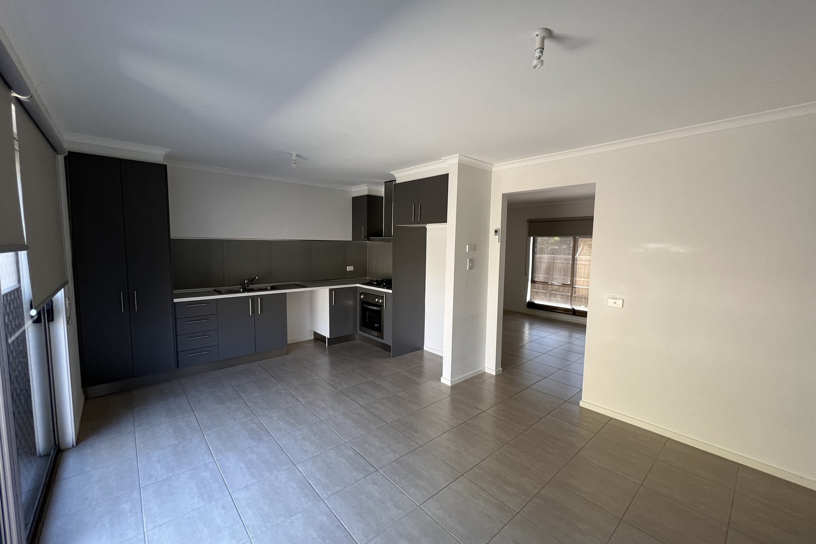 2/145 Fox Street, St Albans, VIC 3021, St Albans - Thumbnail 2