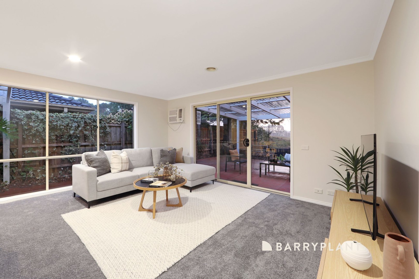 148 Waradgery Drive, Rowville, VIC 3178, Rowville - Thumbnail 3