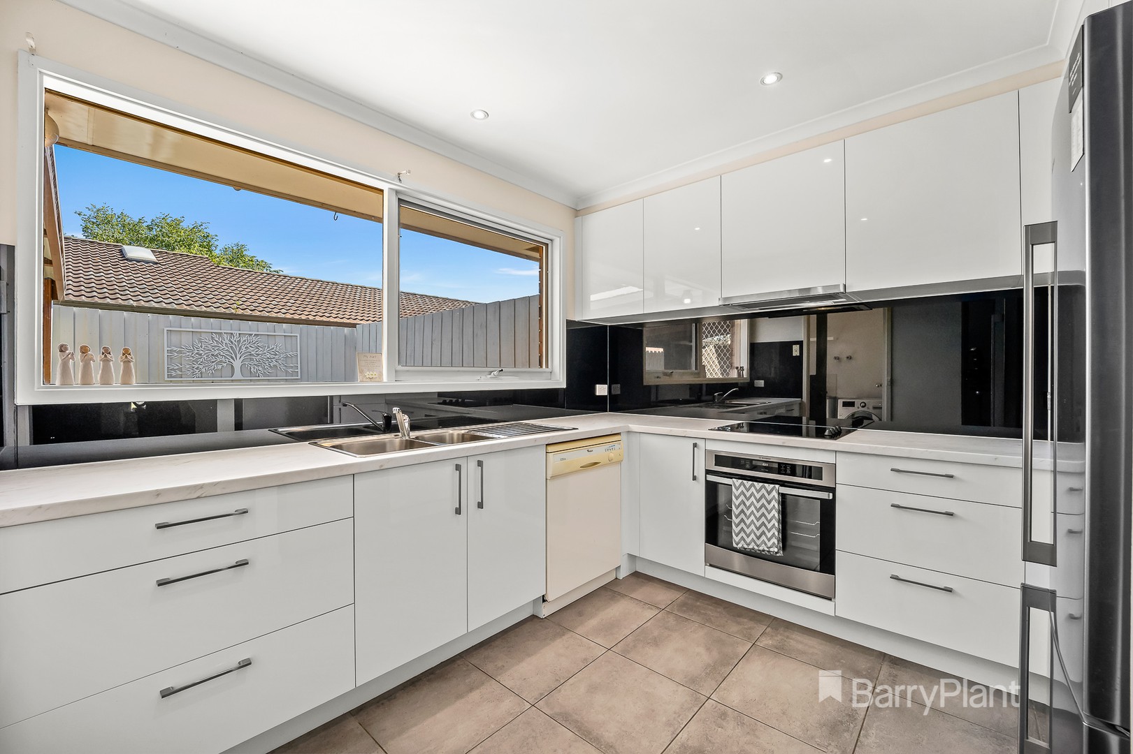 2/15-19 Dobell DriveChelsea, VIC 3196, Chelsea - Thumbnail 3