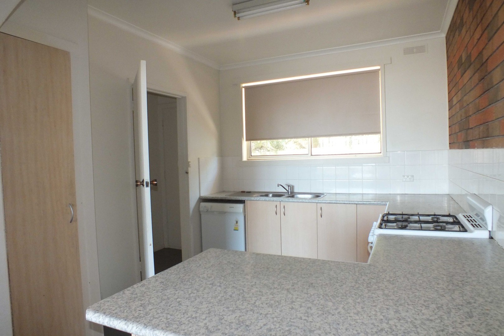 2/15 Aquila Court, Ballarat North, VIC 3350, Ballarat North - Thumbnail 2