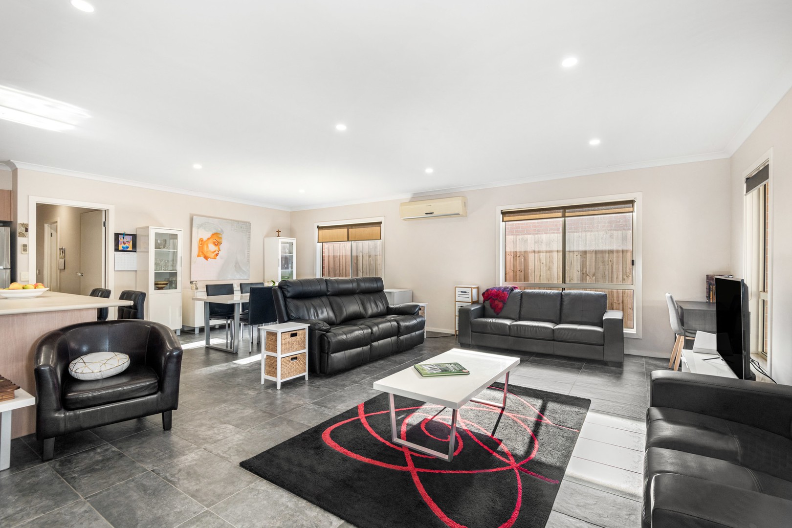 2/15 Bradford Street, St Albans Park, VIC 3219, St Albans Park - Thumbnail 2