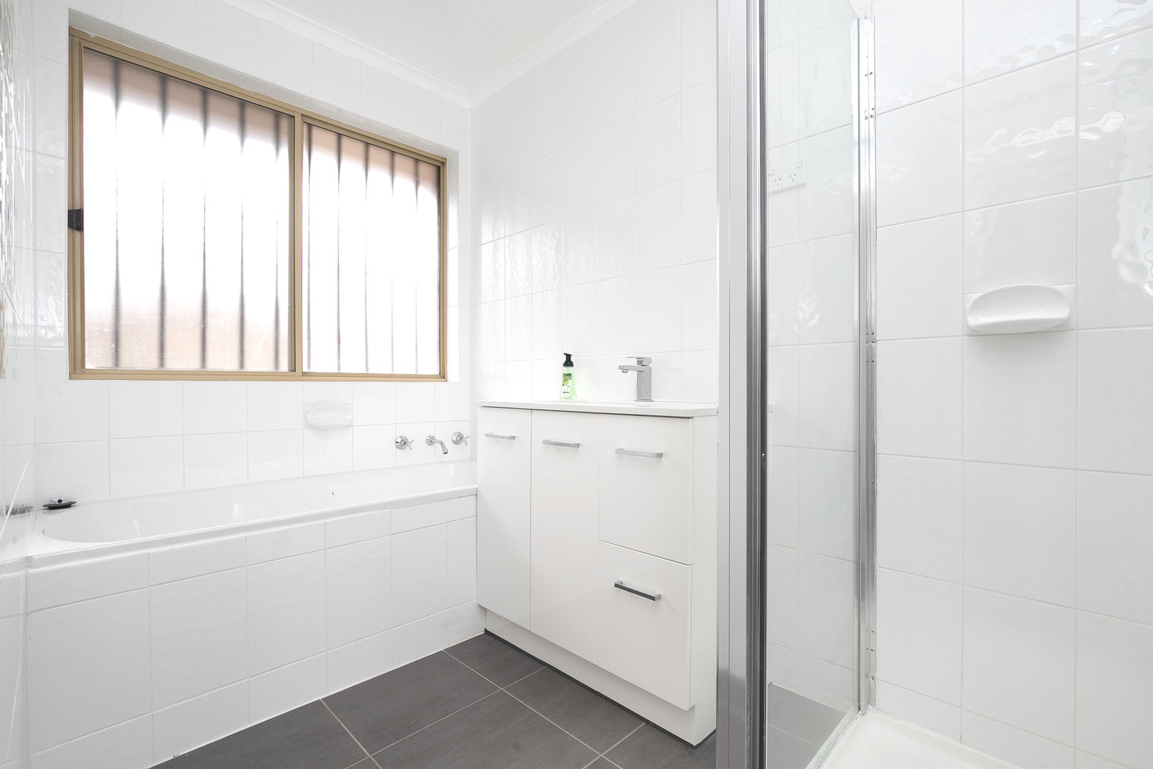 2/15 Branston Road, St Albans, VIC 3021, St Albans - Thumbnail 5