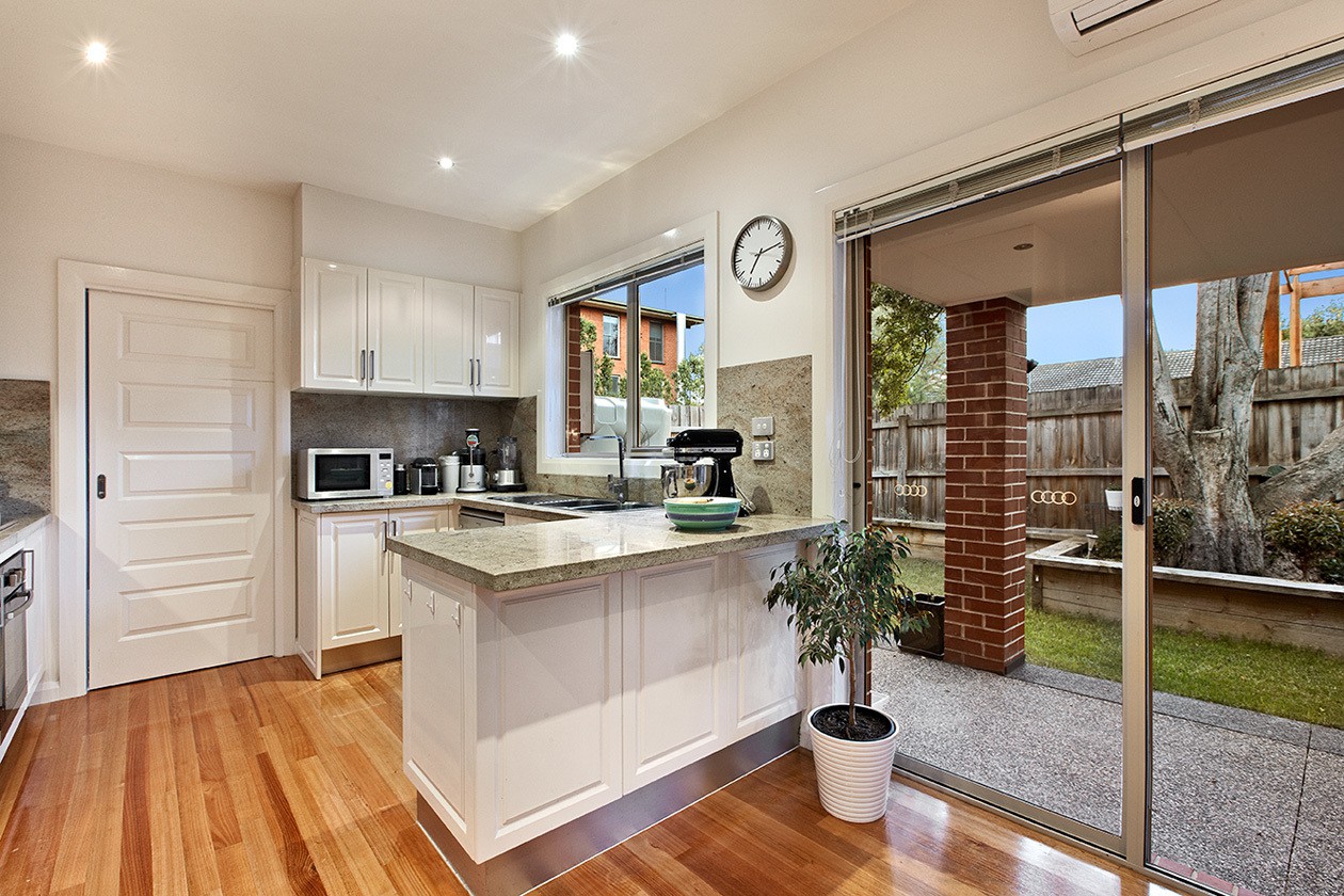 2/15 Collins Street, Preston, VIC 3072, Preston - Thumbnail 5