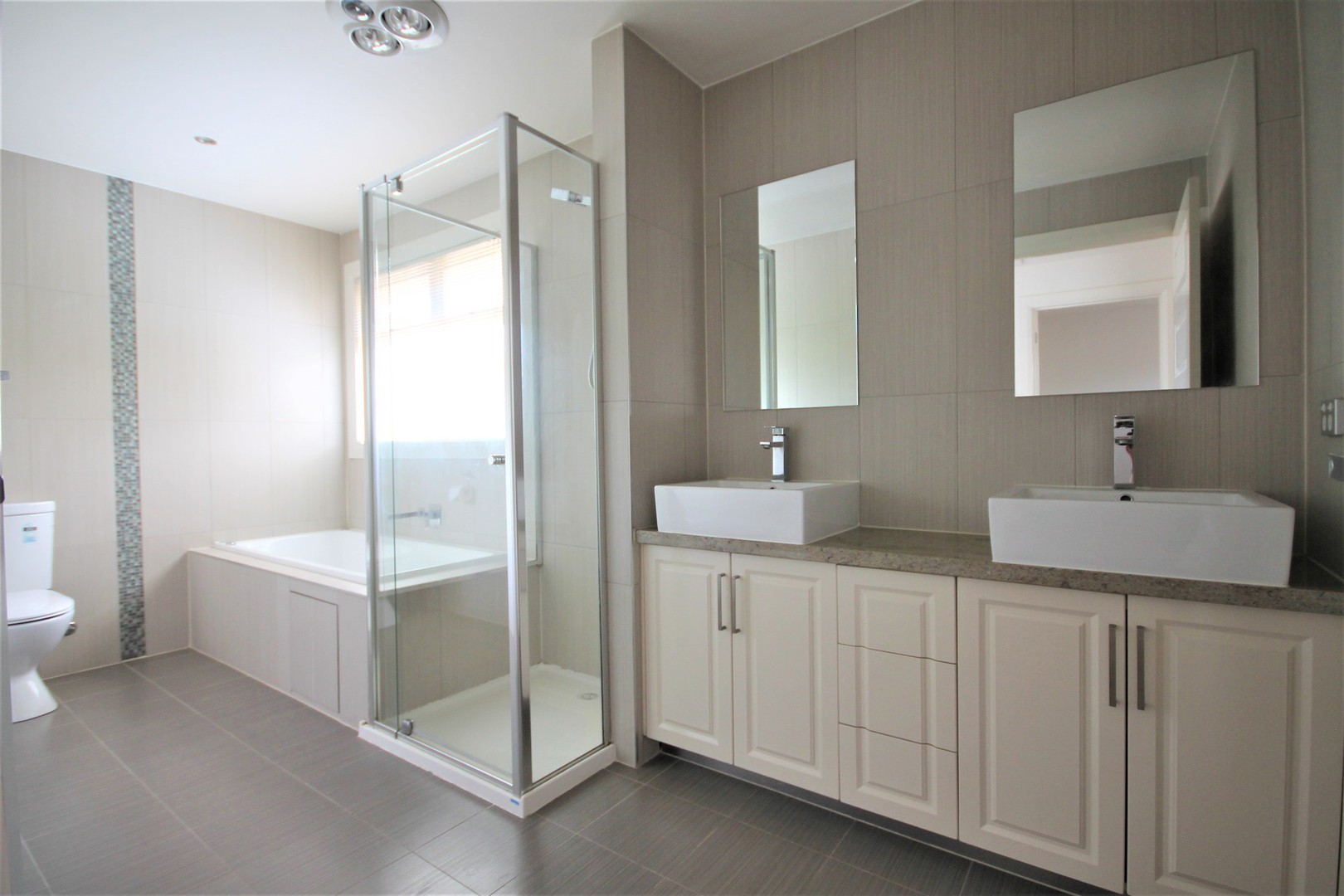 2/15 Collins Street, Preston, VIC 3072, Preston - Thumbnail 7