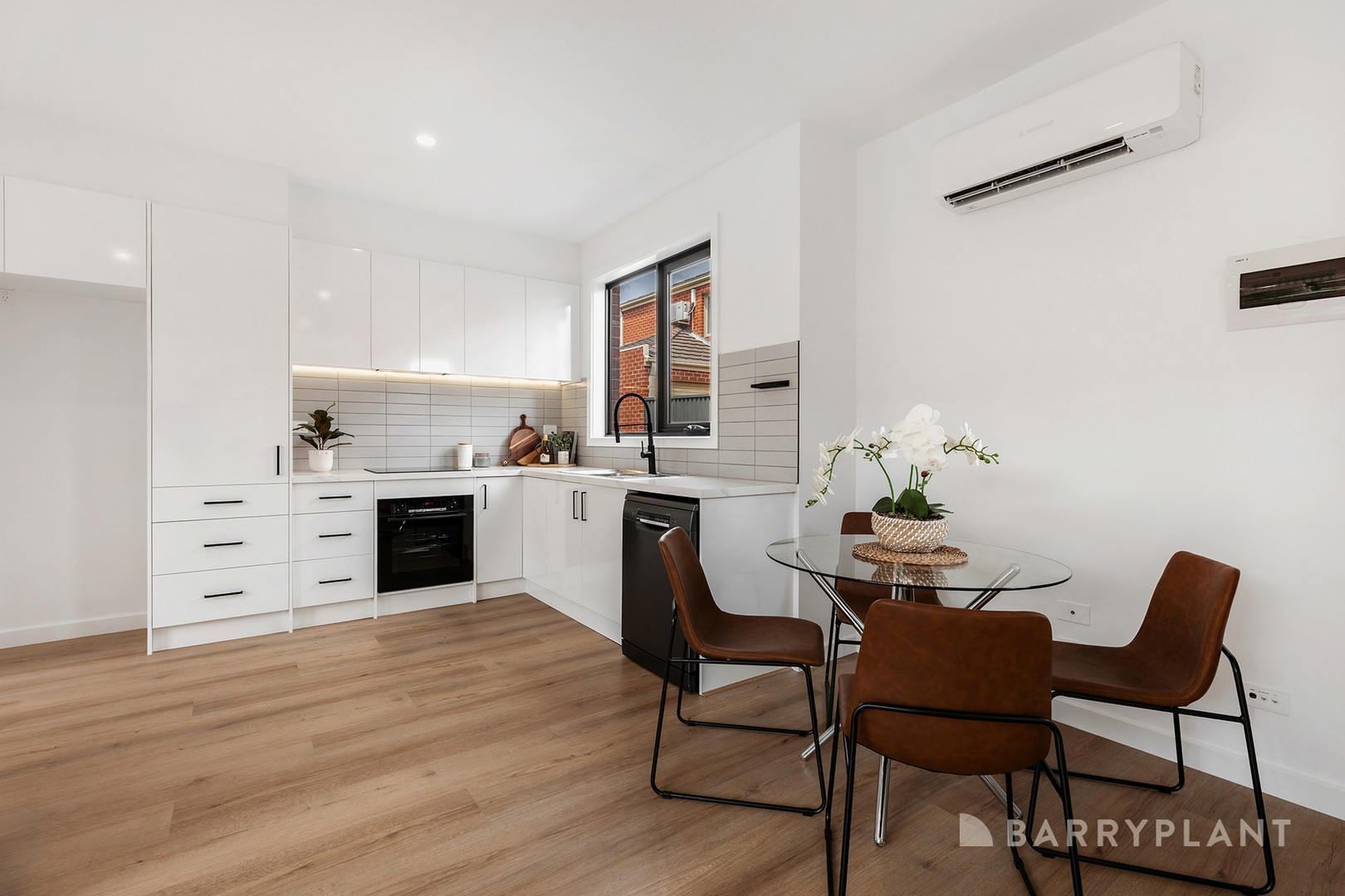 2/15 Daventry Street, Reservoir, VIC 3073, Reservoir - Thumbnail 3