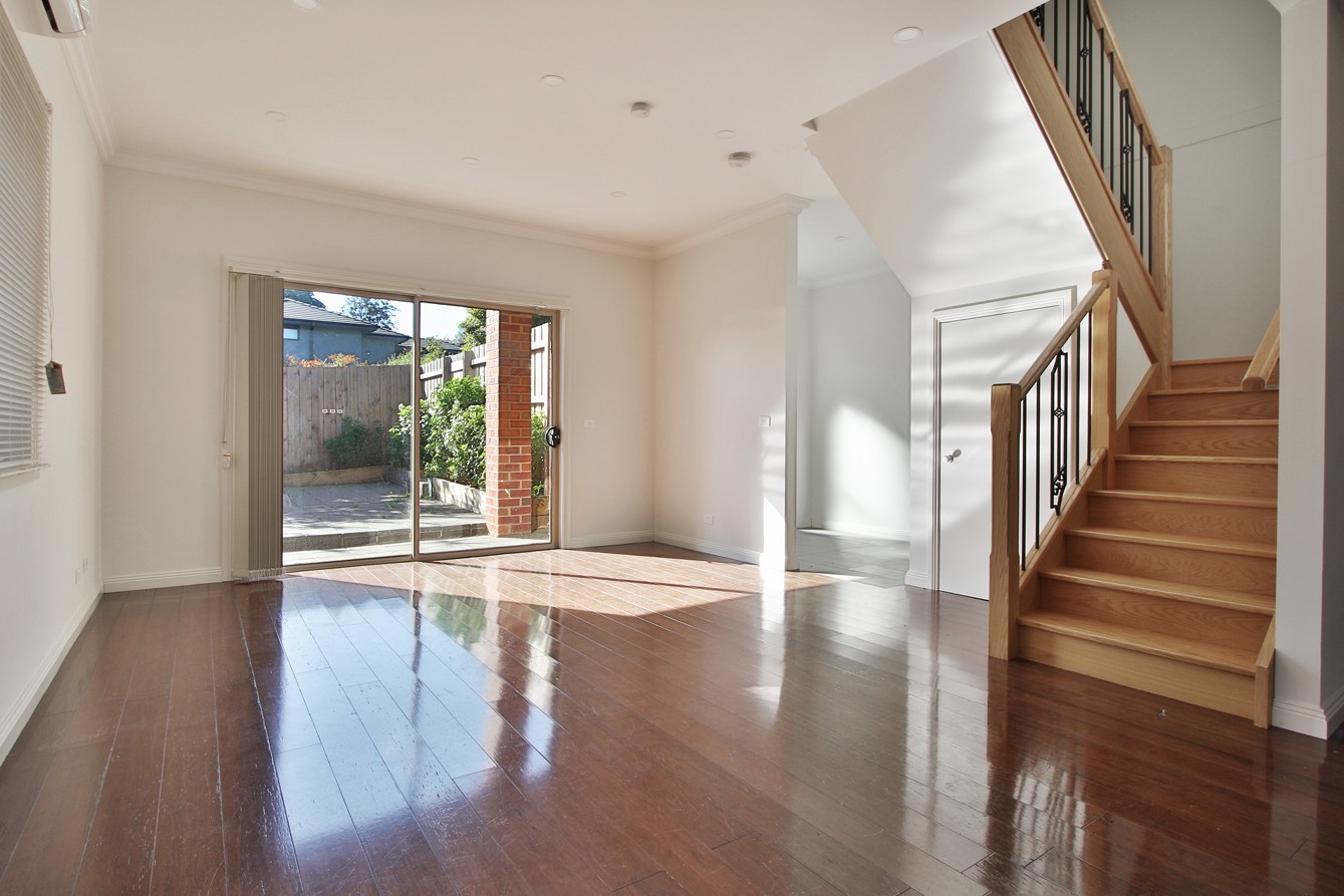 2/15 Gedye Street, Doncaster East, VIC 3109 - Thumbnail 2 - 02/06/2025