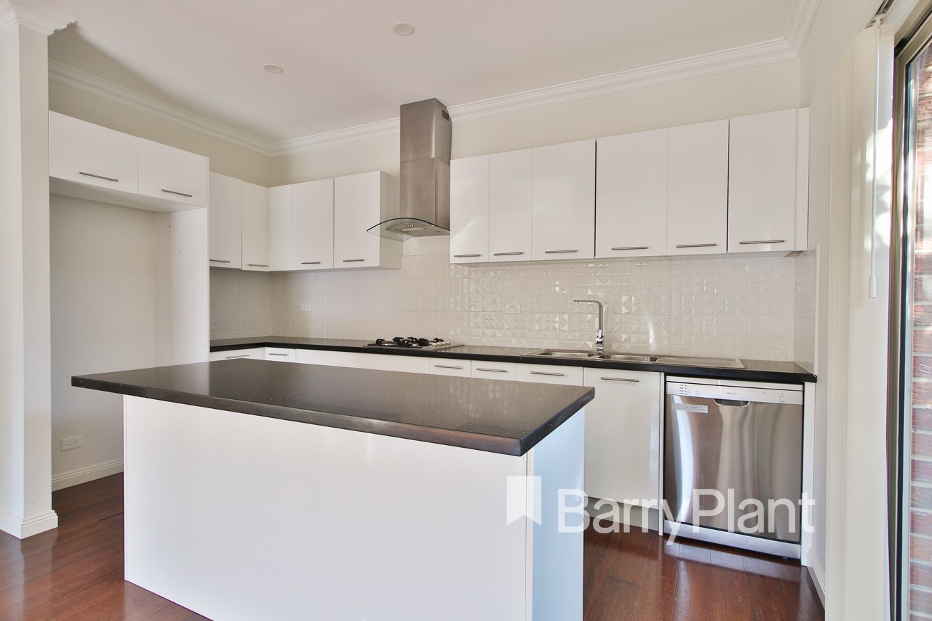 2/15 Gedye Street, Doncaster East, VIC 3109 - Thumbnail 2 - 02/06/2025