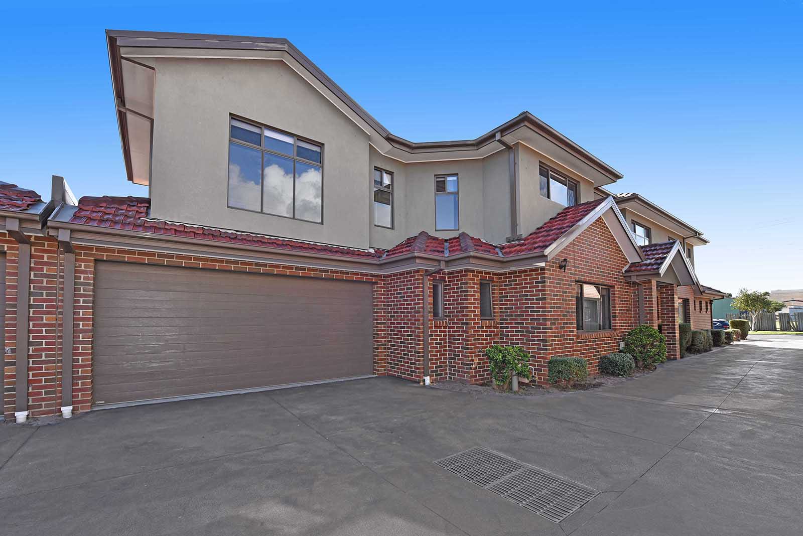 2/15 Green Street, Airport West, VIC 3042, Airport West - Thumbnail 2