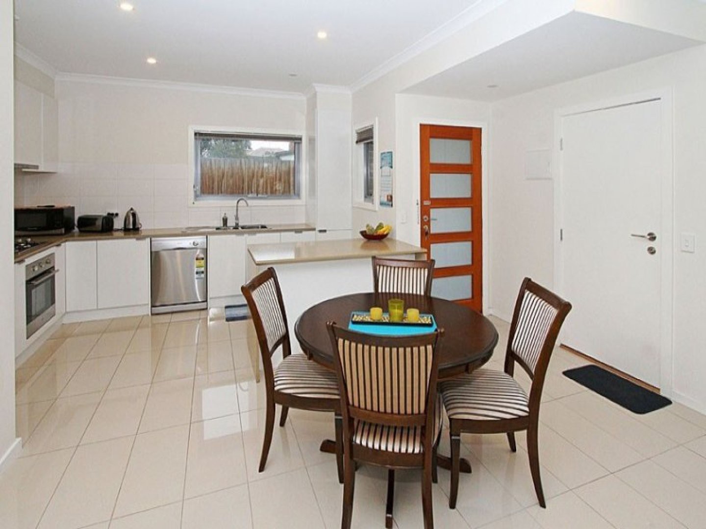 2/15 North Road, Reservoir, VIC 3073, Reservoir - Thumbnail 3